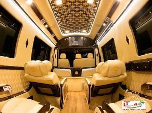 Thuê Xe Limousine 3