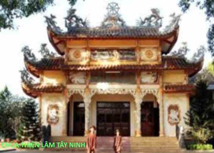 Thuê xe đi Tay NInh