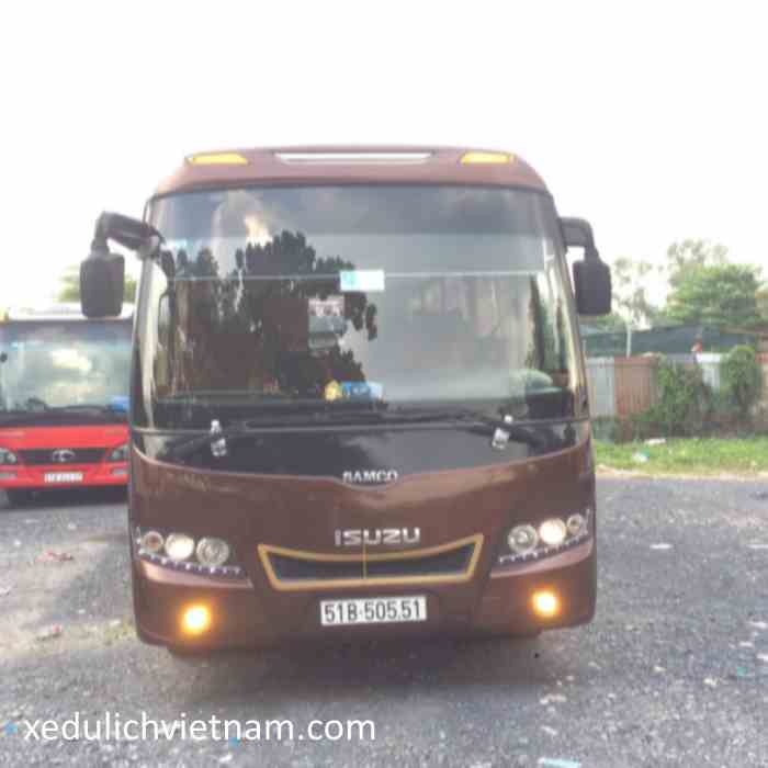 Thuê xe limousine đi vũng tàu 7